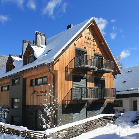 Apartments And Rooms Bernik Kranjska Gora Bagian luar foto